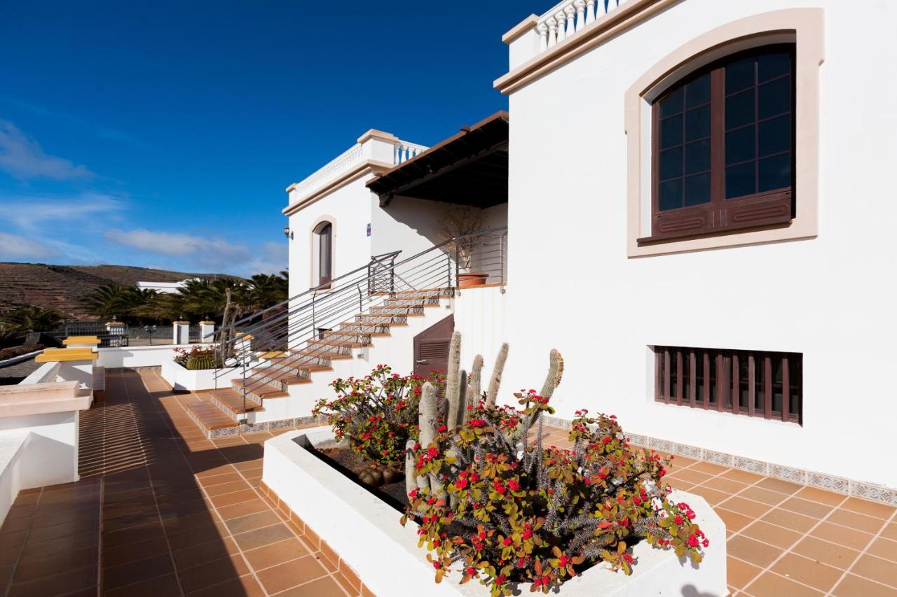 Villa Bellavista De Los Valles Teguise  Exterior photo