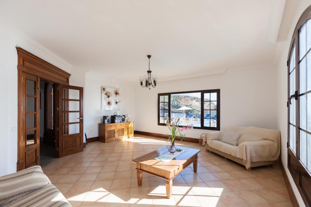 Villa Bellavista De Los Valles Teguise  Exterior photo